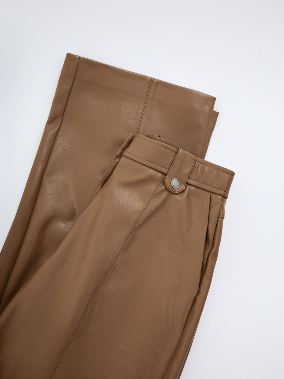 Прямые брюки из экокожи, фото - 8