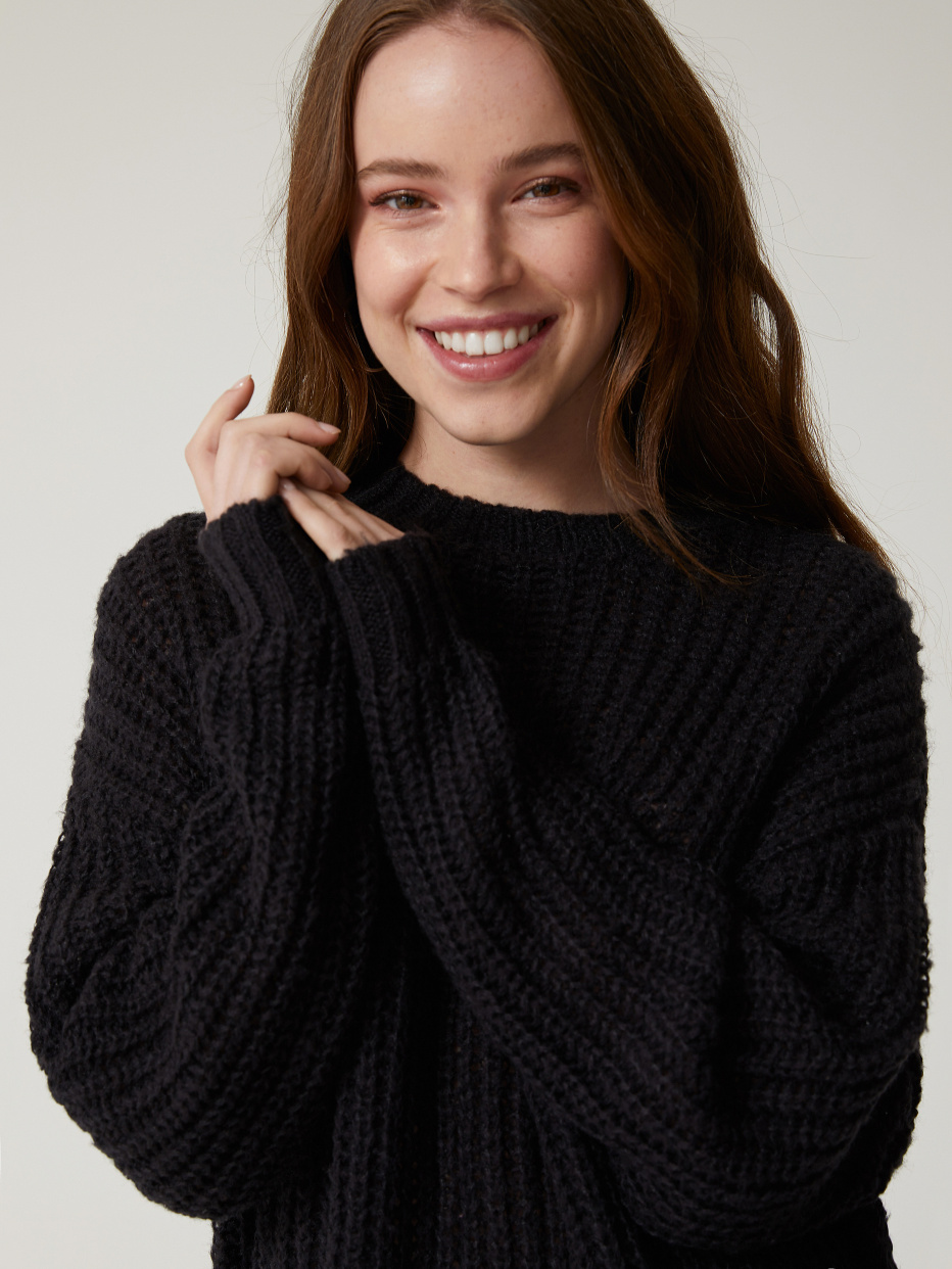 свитер фактурной вязки, фото - 1