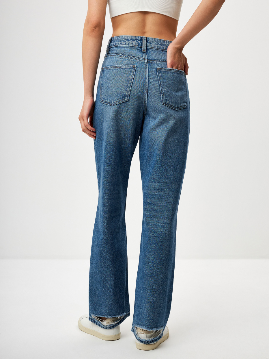 Широкие джинсы с разрывами снизу, фото - 4
