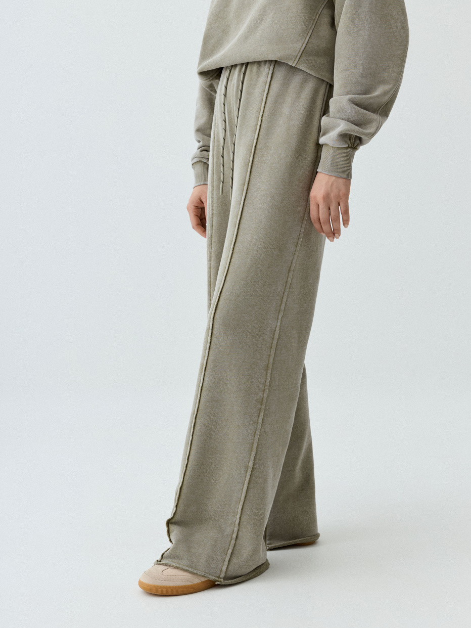 Широкие трикотажные брюки с рельефными швами, фото - 3