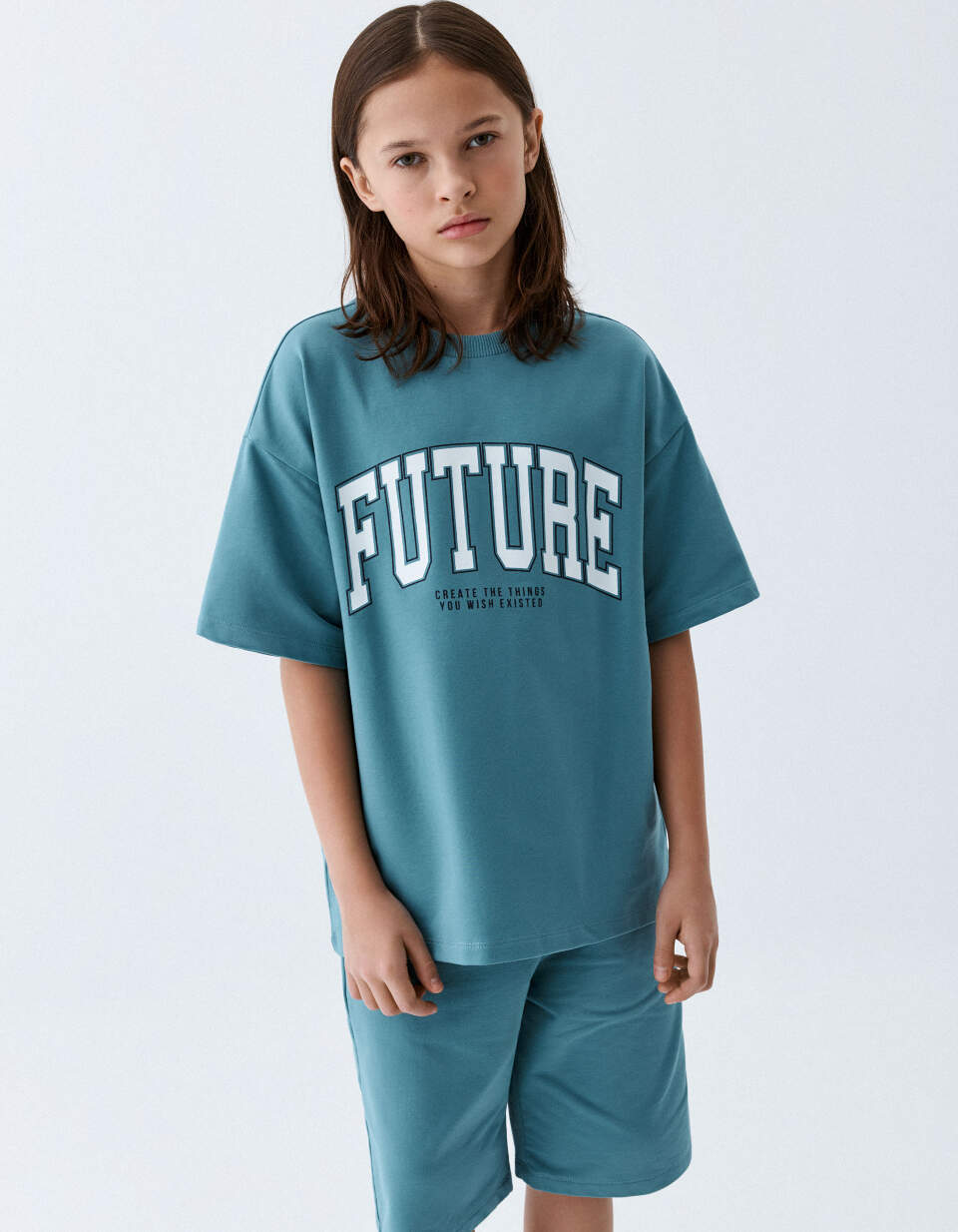 Комплект из футболки и шорт детский фото