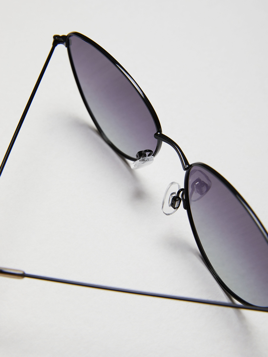 Солнцезащитные очки в овальной оправе, фото - 4