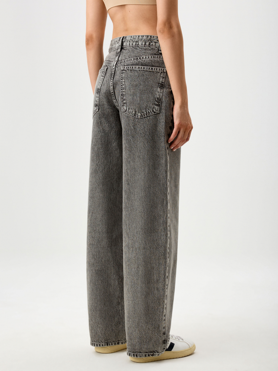 Jeans loose hotsell straight