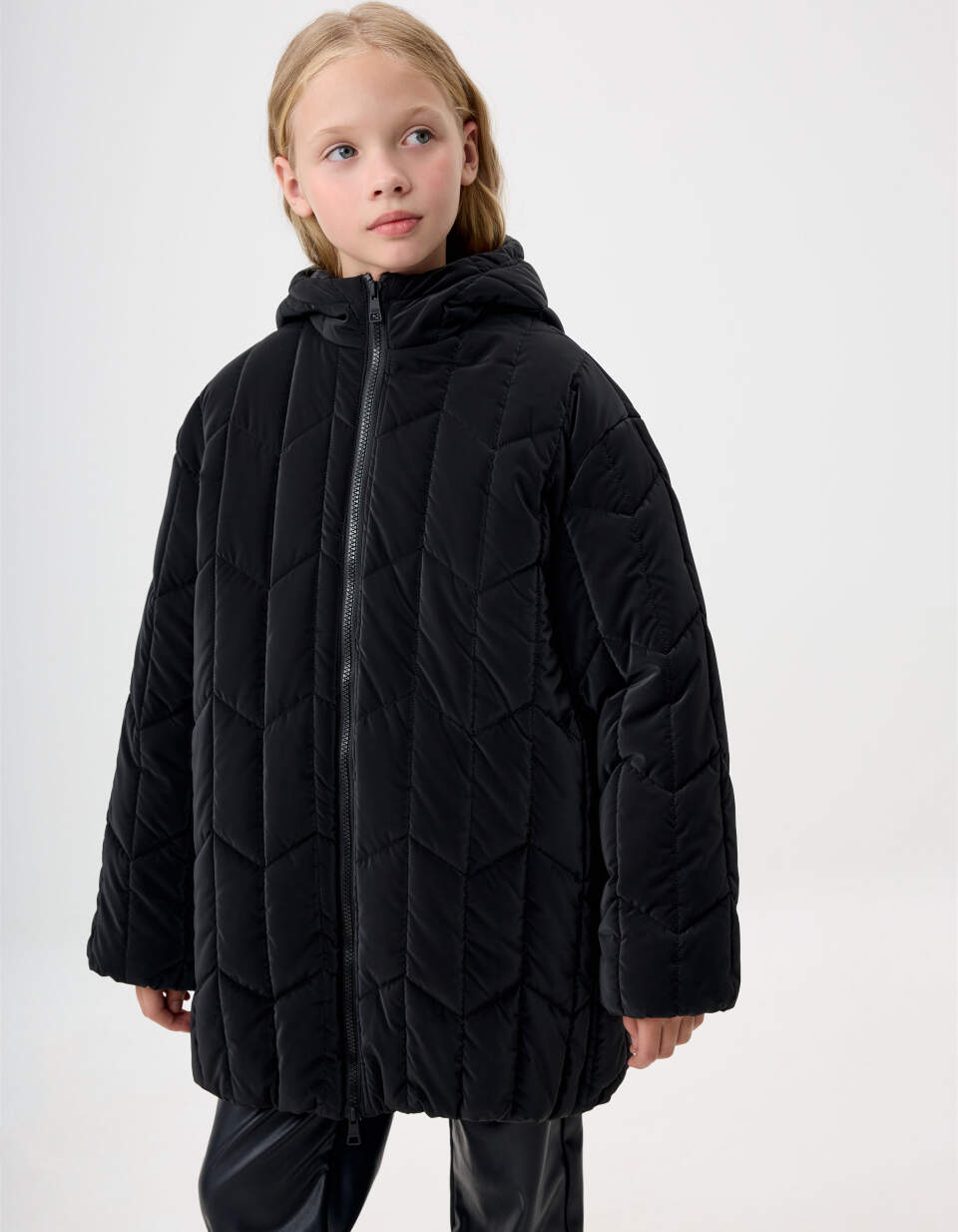 Стеганое пальто с капюшоном для девочек цена и фото