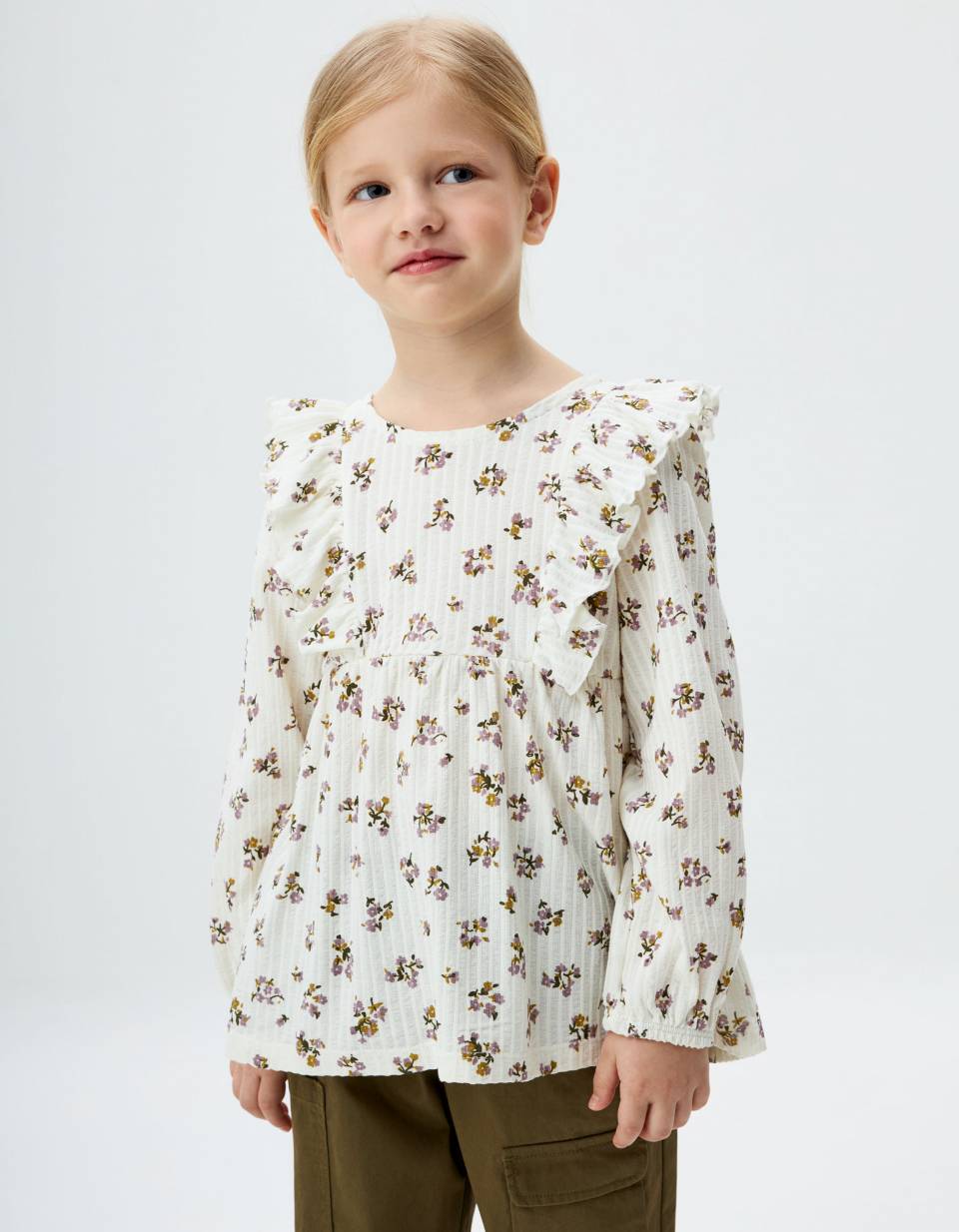 цена Трикотажная блузка для девочек