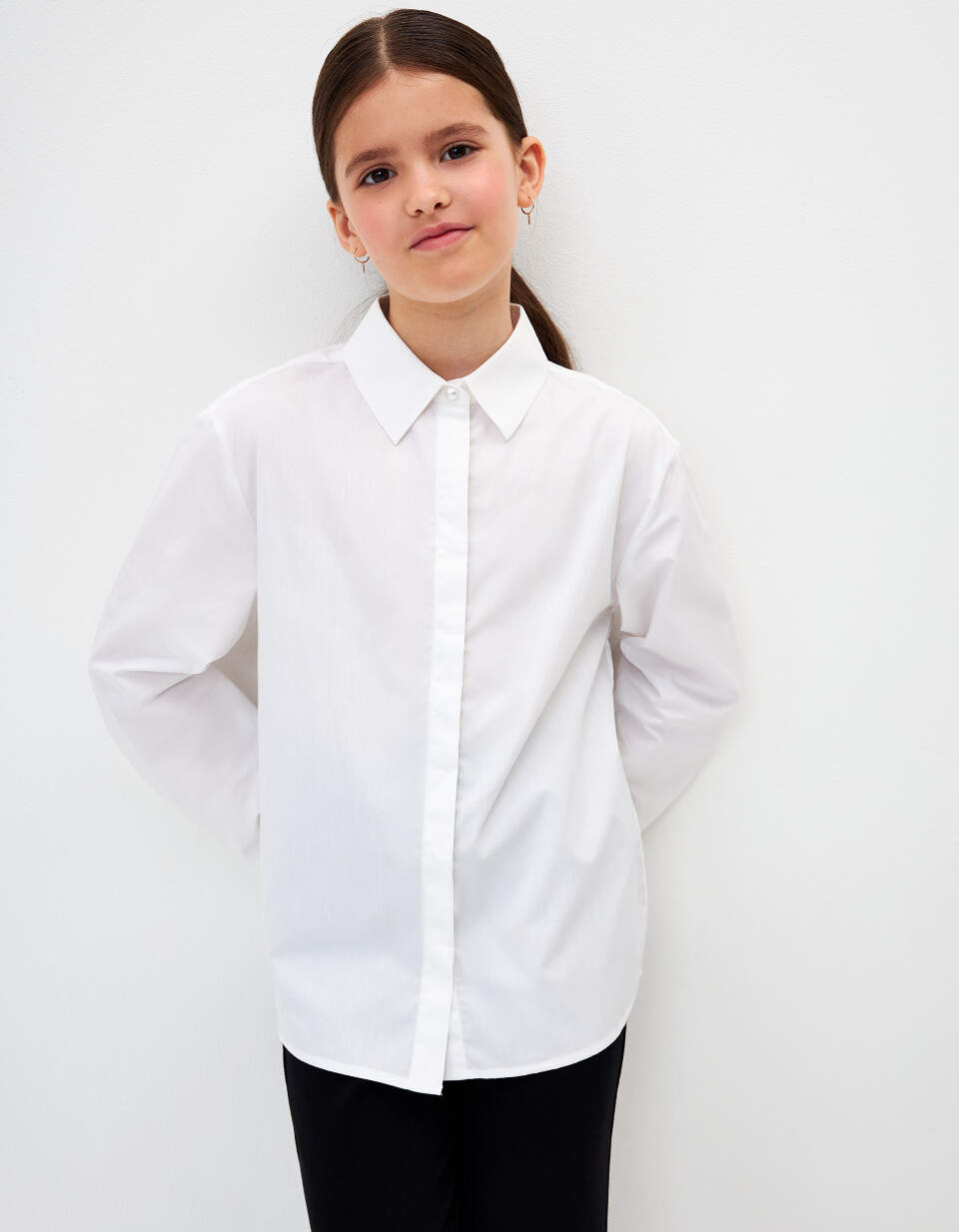 цена Хлопковая белая блузка для девочек