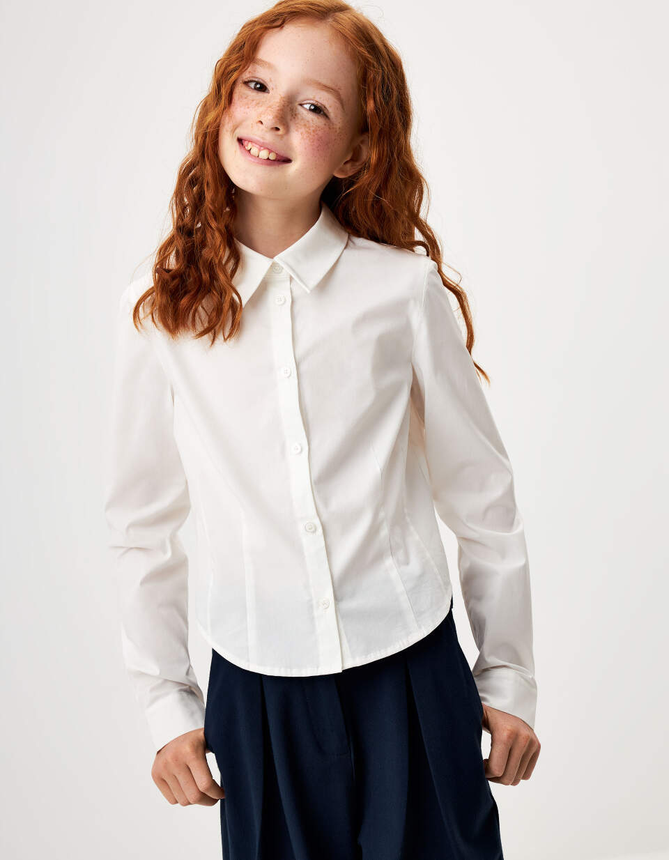 Укороченная приталенная блузка для девочек