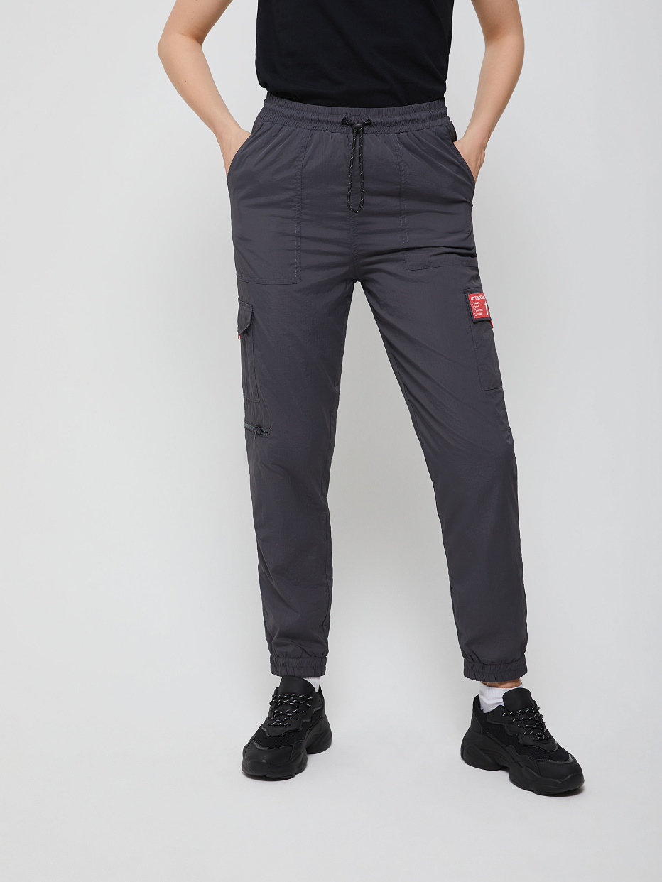 Нейлоновые брюки с накладными карманами, фото - 2