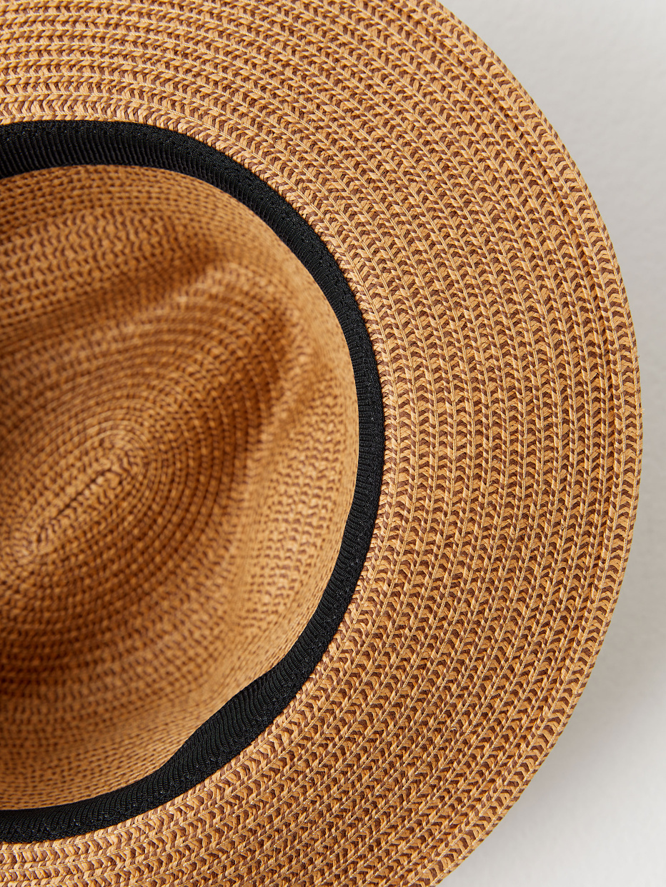 Соломенная шляпа с яркой лентой, фото - 3