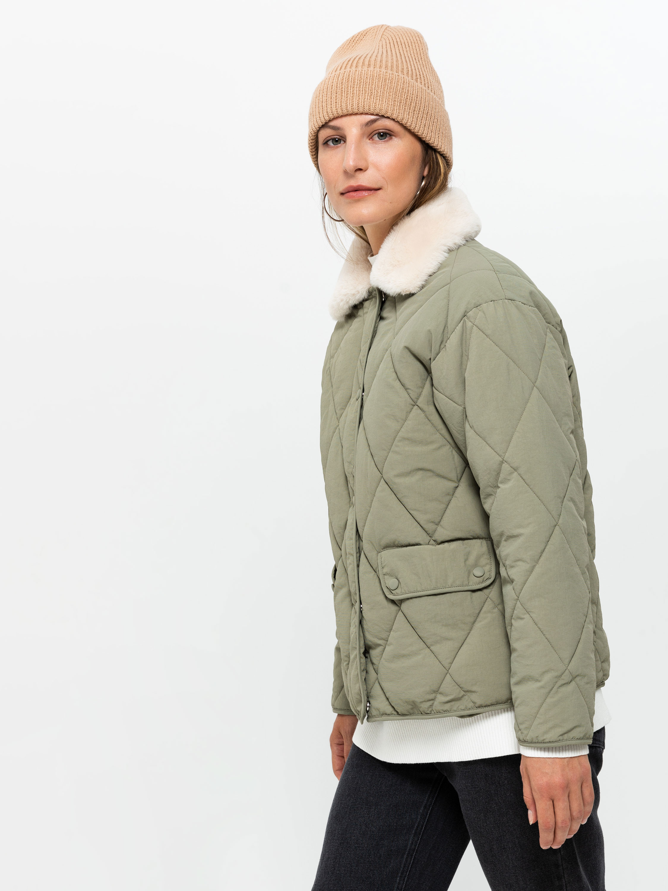 Купить демисезонные куртки на синтепоне женские в интернет магазине kormstroytorg.ru