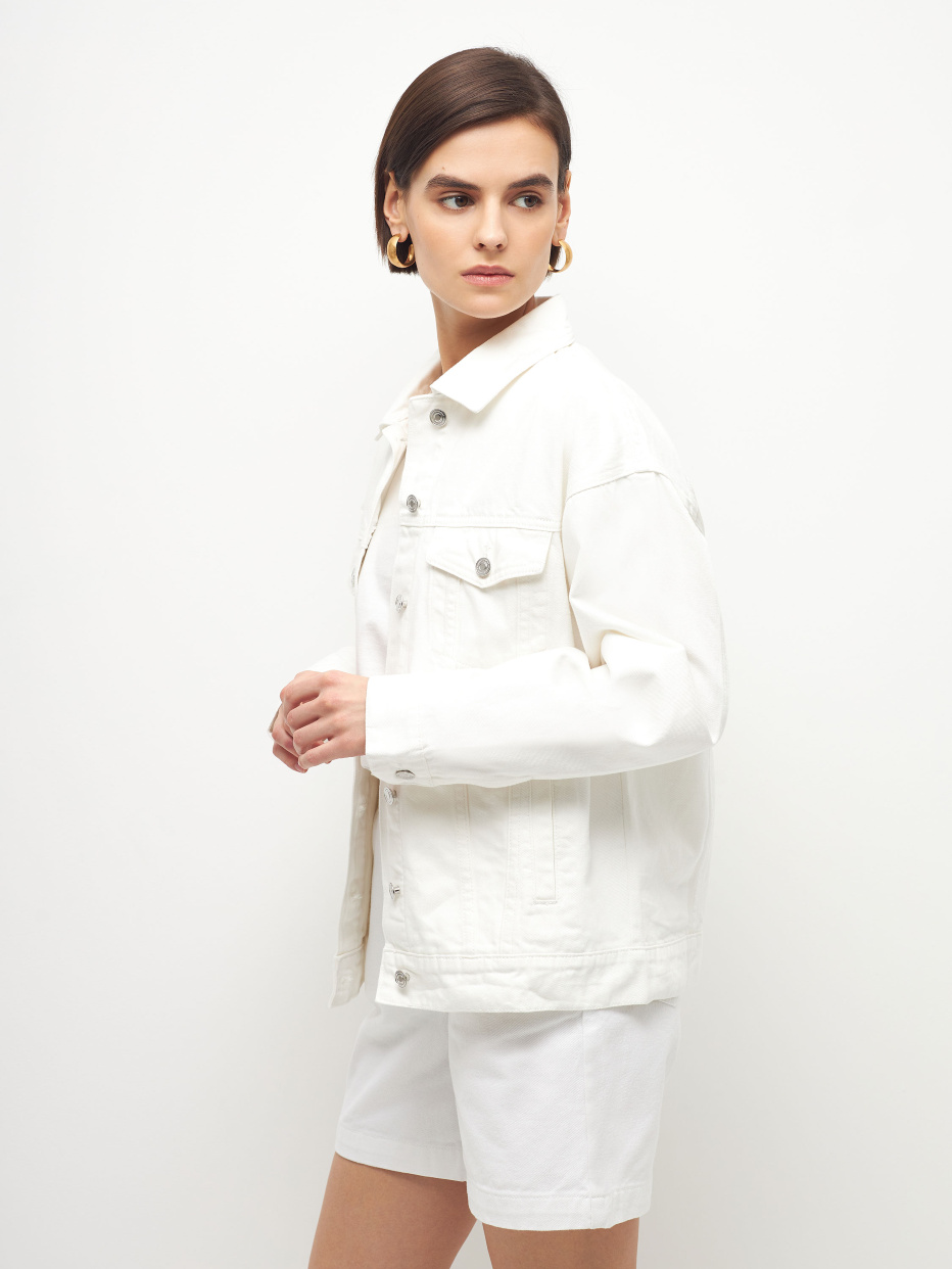 Белая джинсовая куртка оверсайз, фото - 7
