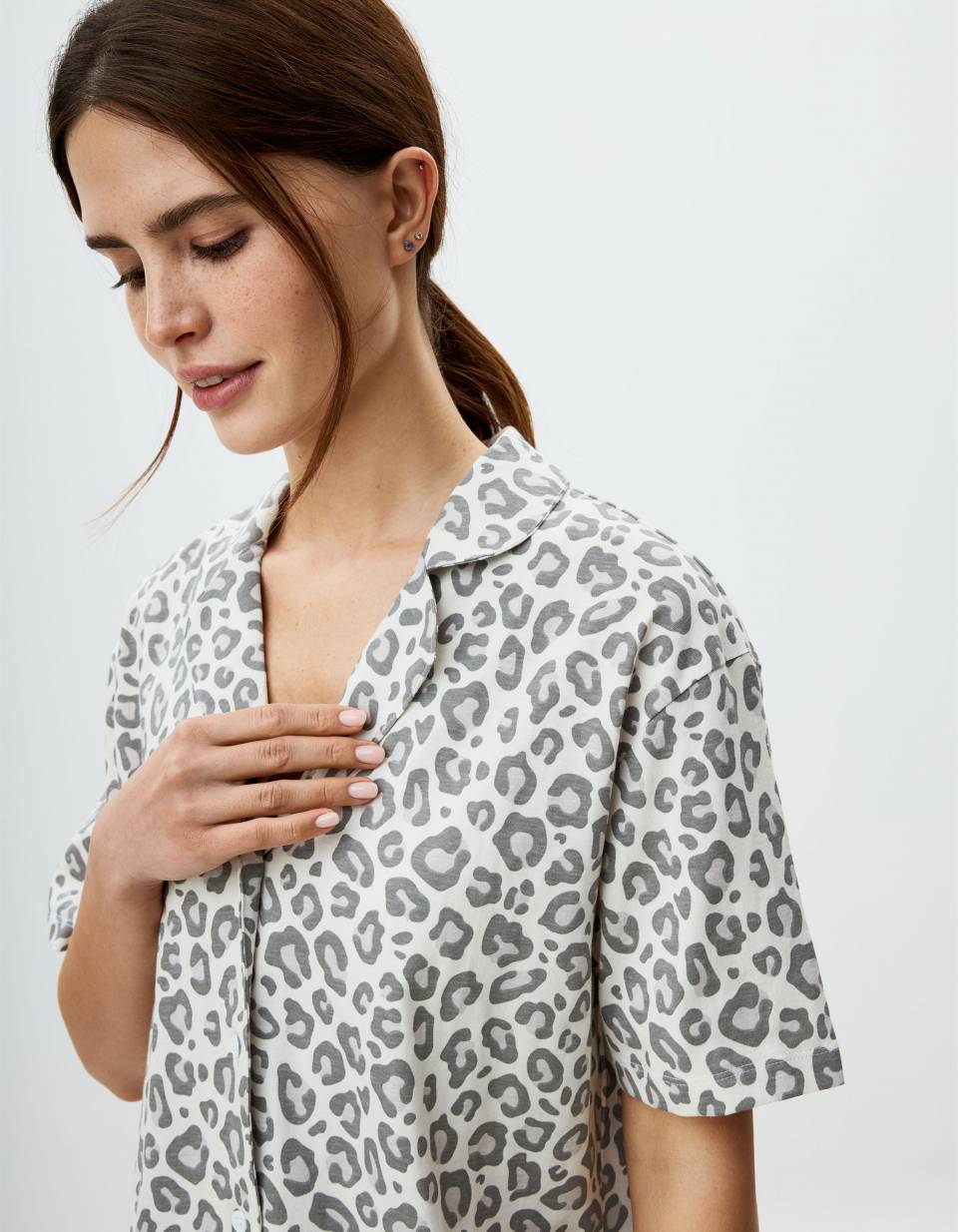 Рубашка с леопардовым принтом для дома
